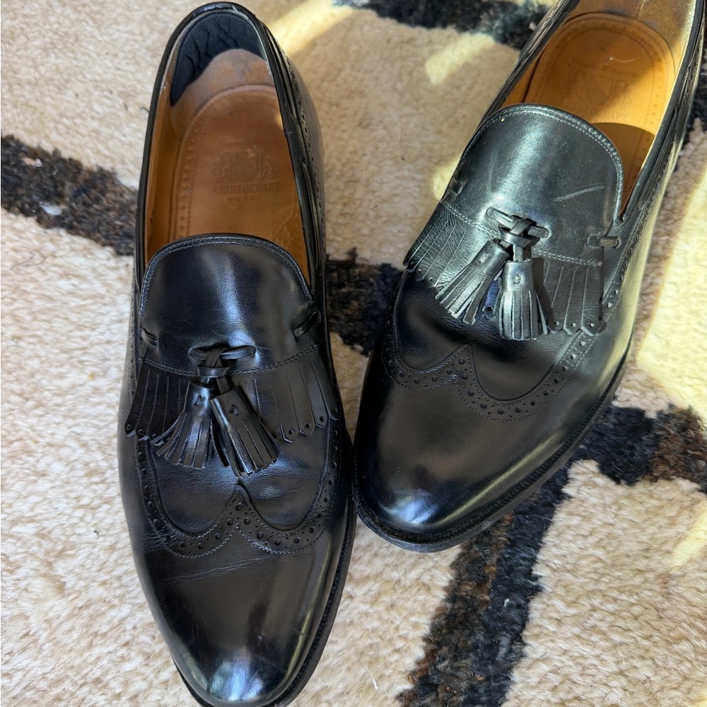 Johnston & Murphy Black Leather Tassel Kiltie Loafers